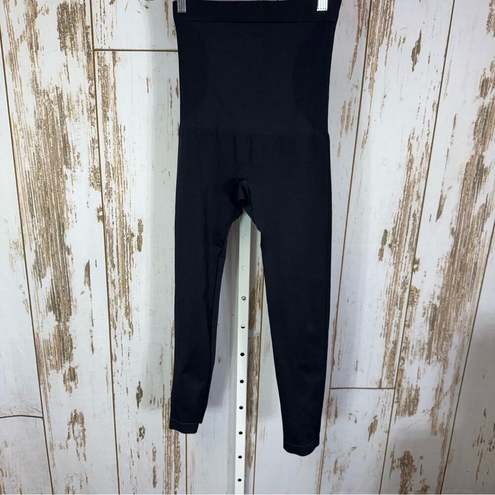 Shapermint Black Shapewear Leggings. Size Medium. Excellent condition!